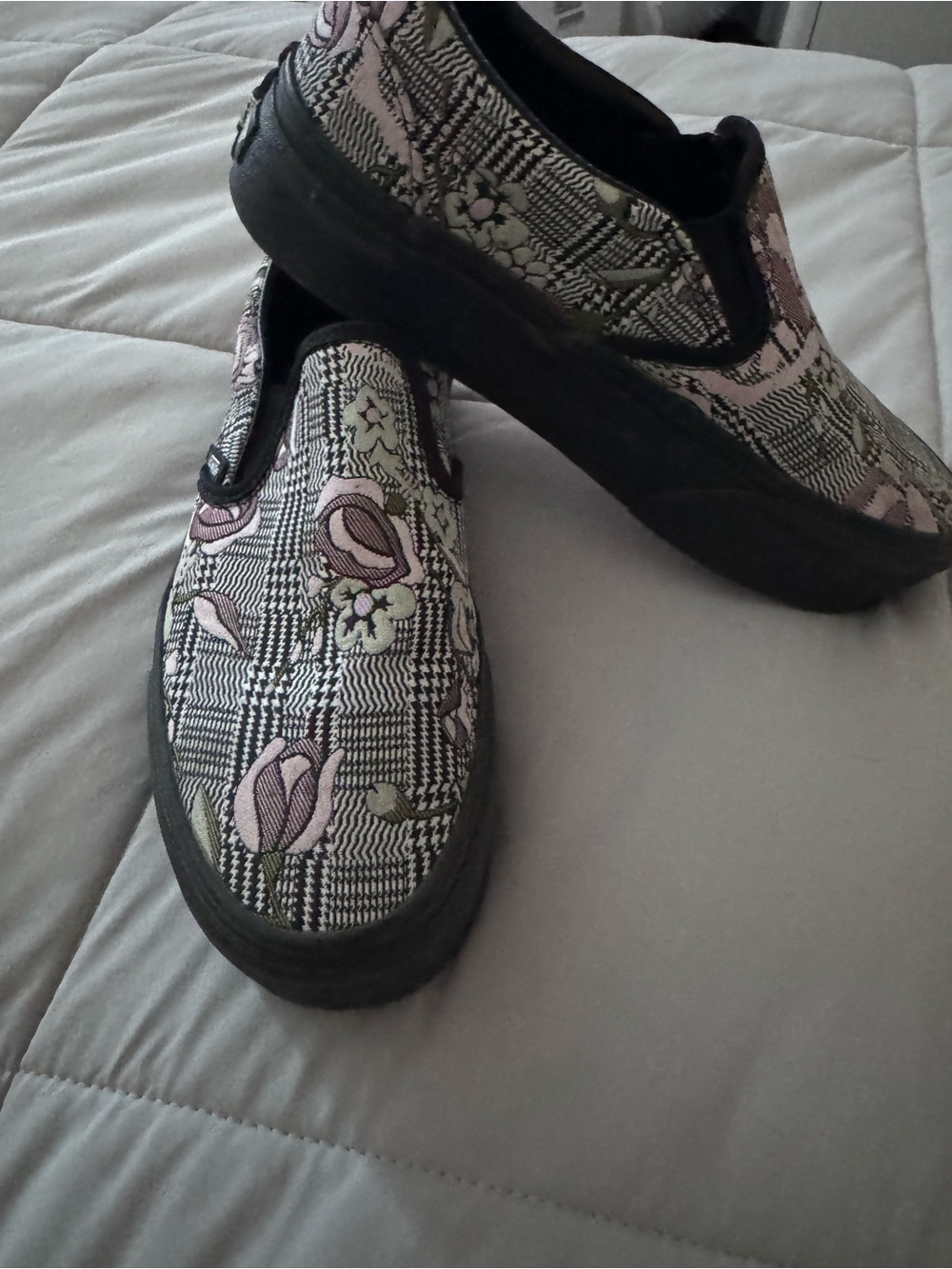 Vans Women's Slip-On Floral Plaid Sneakers - Pink & Black